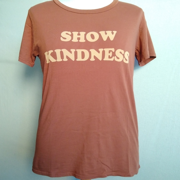 Sweet Birds Show Kindness Tee - Picture 1 of 8